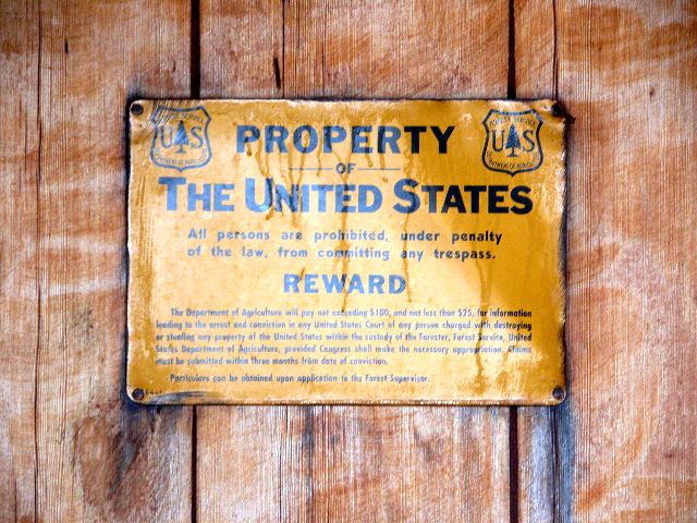 Tresspassing Sign